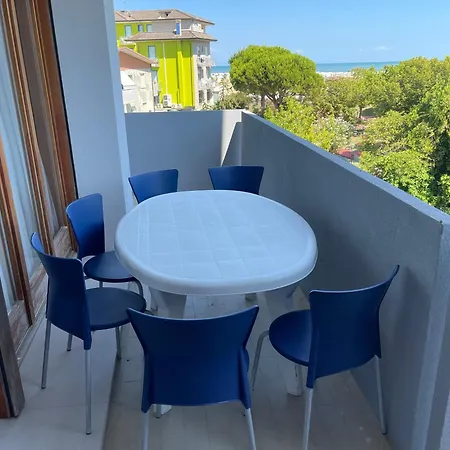 Triangolo Trilocale Con Terrazzo Vista Mare Parziale Apartment Caorle
